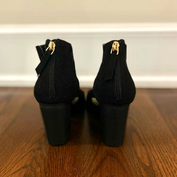 Guess Block Heel Ankle Boots - Picture 3 of 4